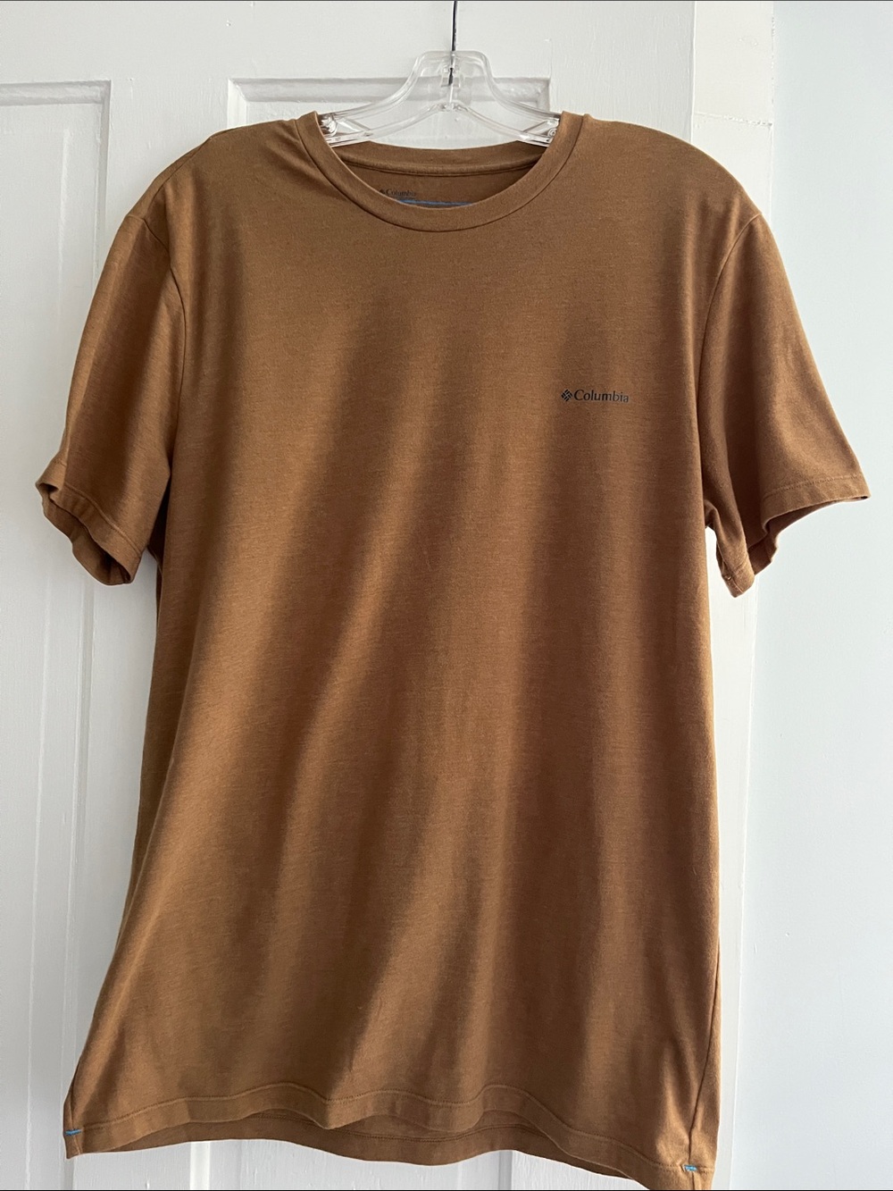 MEN’S COLUMBIA SHIRT